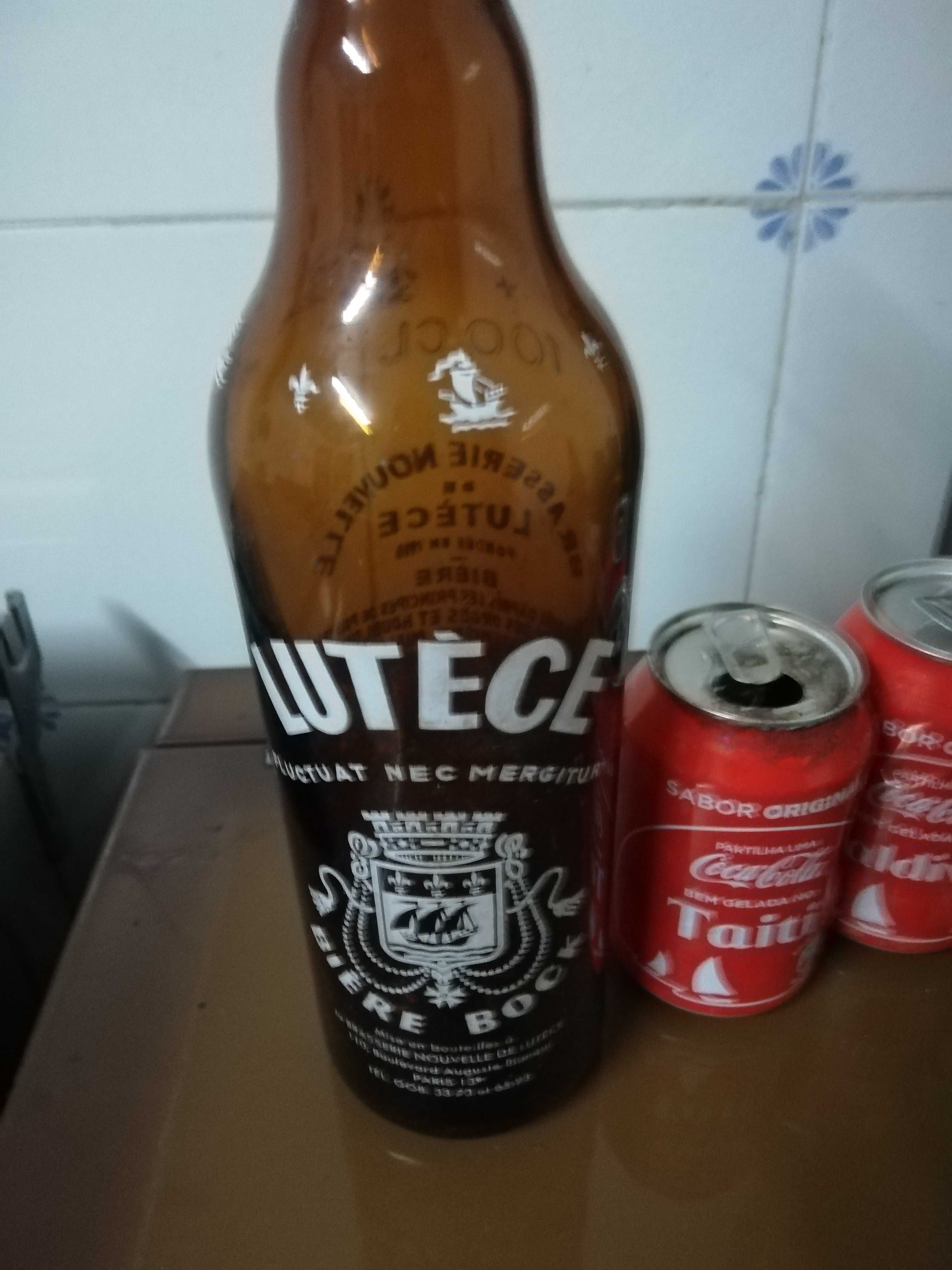 Garrafas antigas frisumo