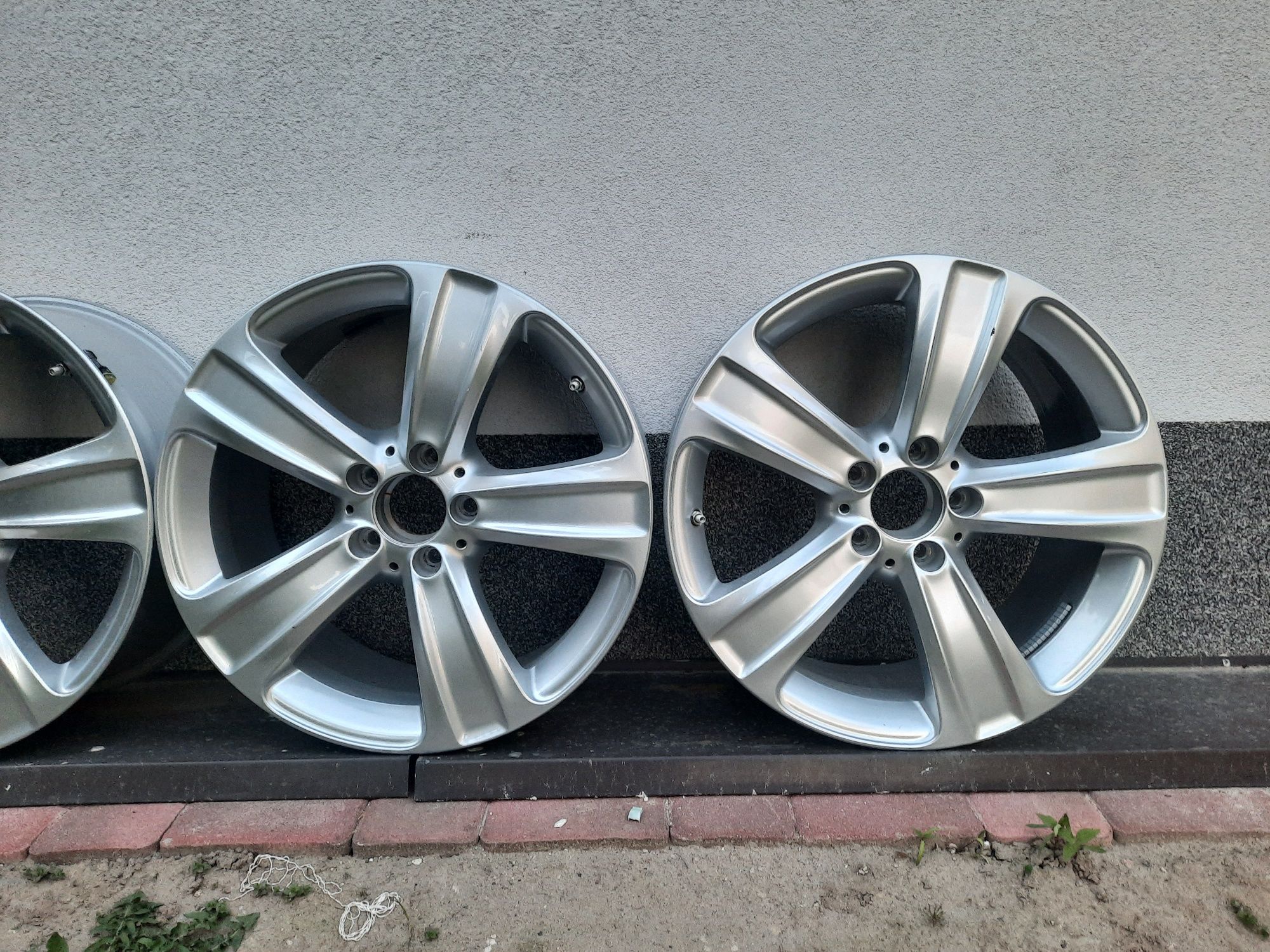 4 felgi 5x112 8jx18 ET38 Mercedes Audi Volkswagen