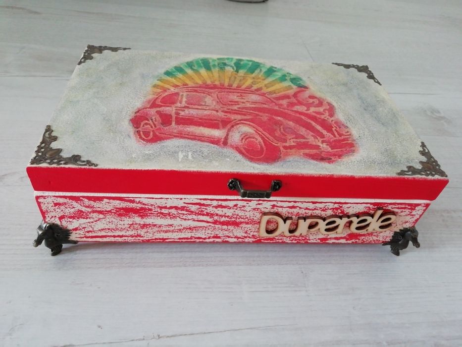 Kuferek na duperele, rękodzieło, decouoage