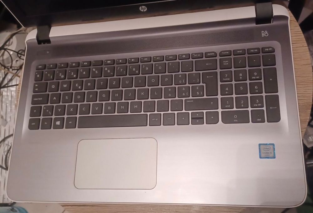 Biały HP Pavilion Notebook - 15-ab266nz (ENERGY STAR) 1 TB/8GB