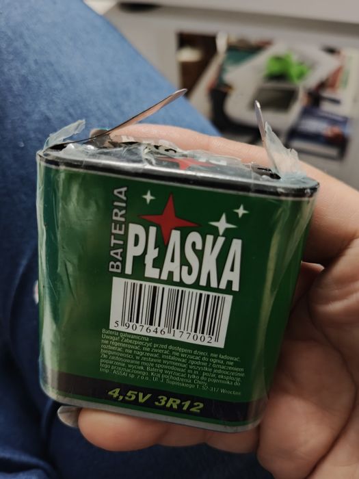 Płaska  bateria już czasu ,