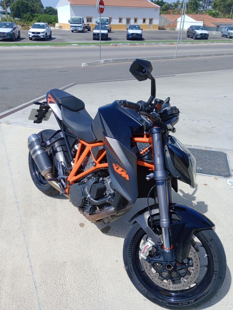 KTM Superduke 1290