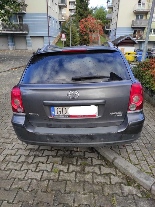 sprzedam Toyota Avensis T25