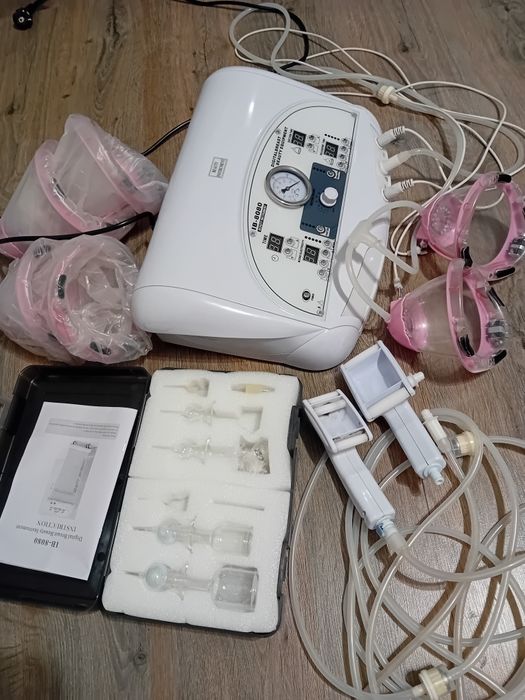 Апарат вакуумно-роликового масажу для обличчя і тіла