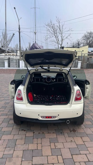 Продаю авто MINICOOPER