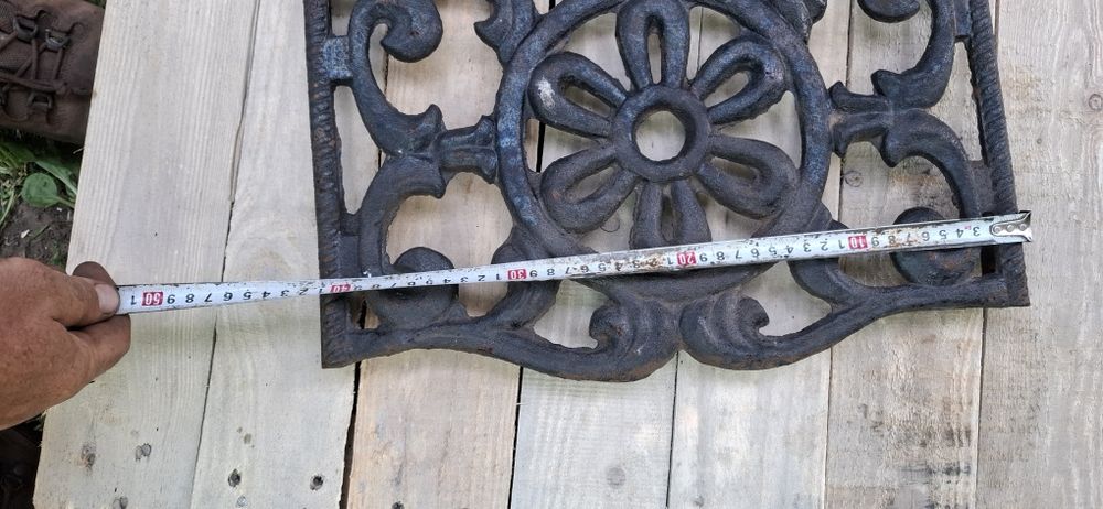Продам декоративное чугунное литьё.