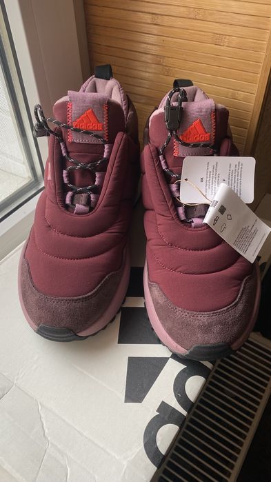 Зимові кросівки adidas,ecco  38 р нові