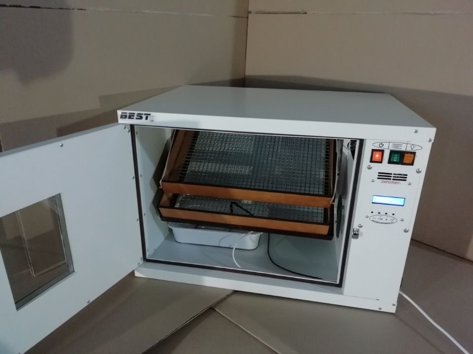 инкубатор для яиц автоматический Бест-160АКБ