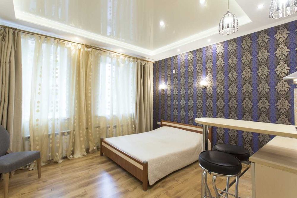 Однокімнатна світла студія у Центрі