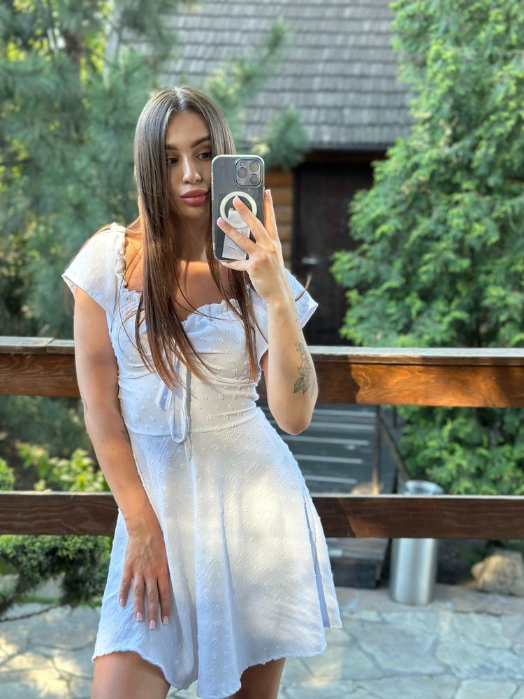 Белое летнее платье