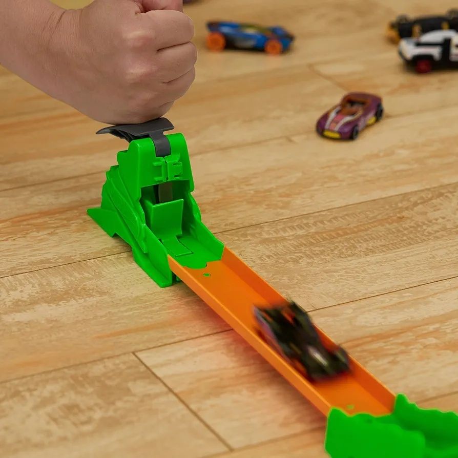 трек Hot Wheels Track Builder Toxic Super Jump