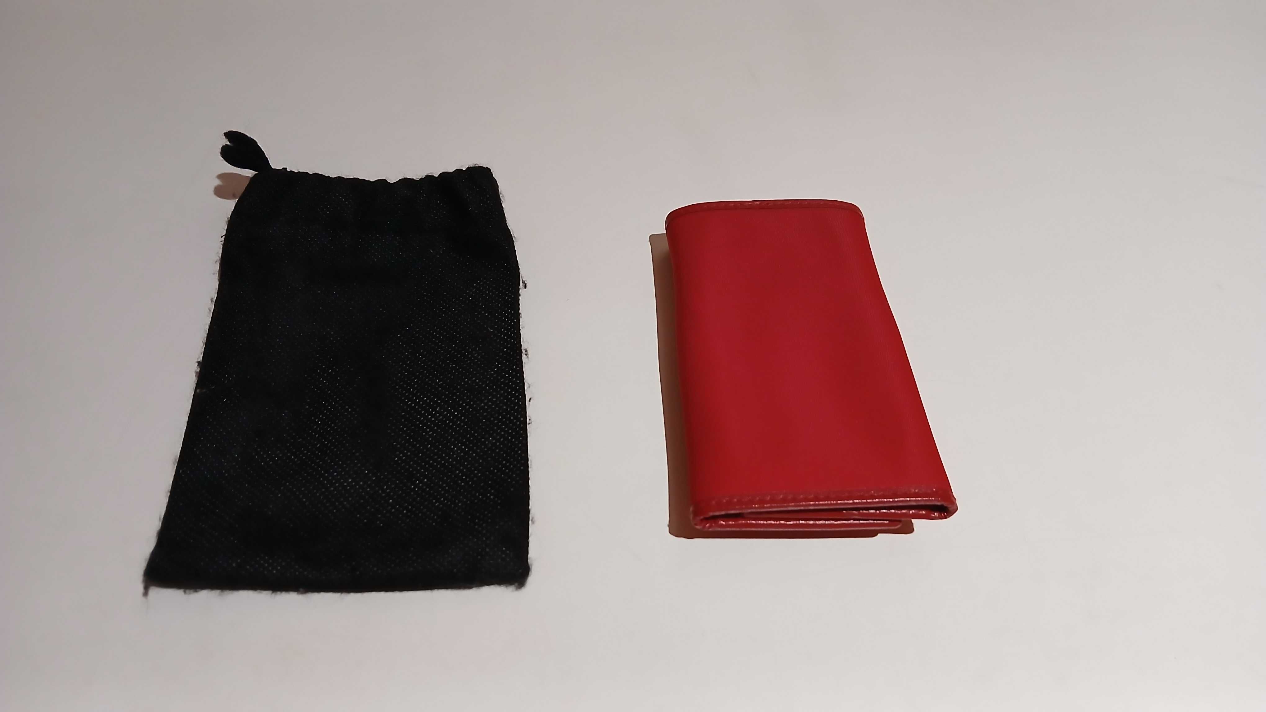 Porta-chaves Gianni Versace vermelho e dourado novo