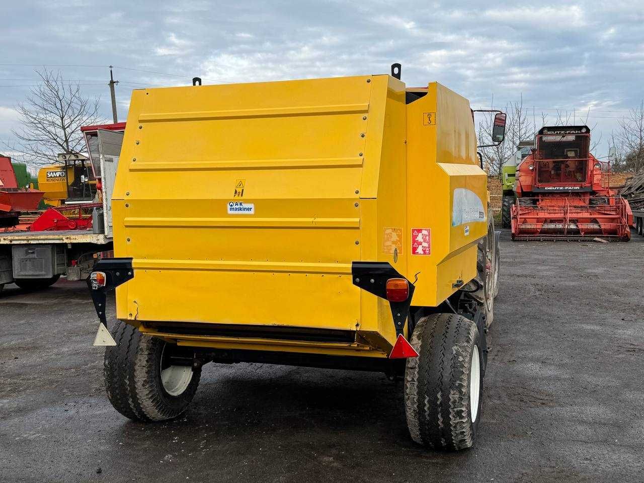 Пресс-подборщик, прес підбирач рулонний NewHolland BR560A як новий!