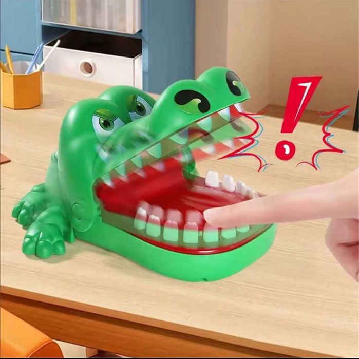 НОВАЯ Детская игра Зубы крокодила кусания пальцев для проверки реакции