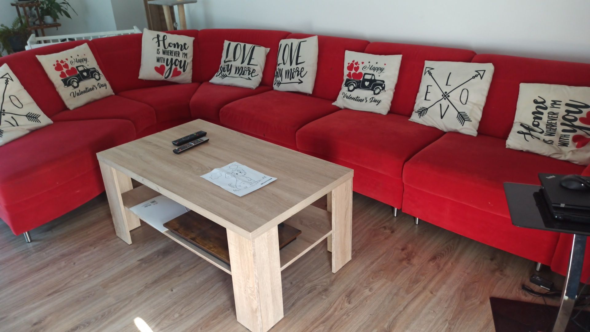 Czerwona sofa (modułowa)