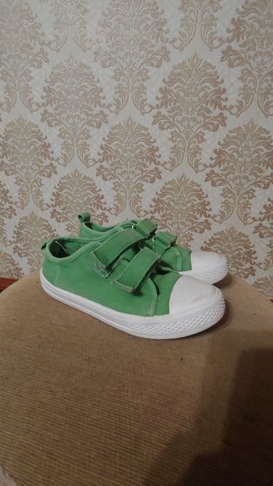 Спортивне взуття,бутци,кеди,футзалу,кросівки.Дитячі.