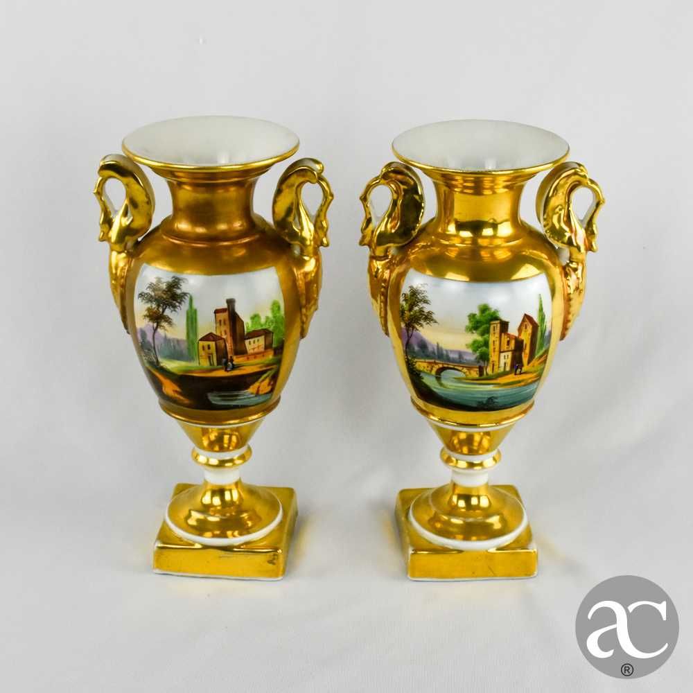 Par Jarras / Urnas / Ânforas porcelana Francesa Estilo Império séc XIX