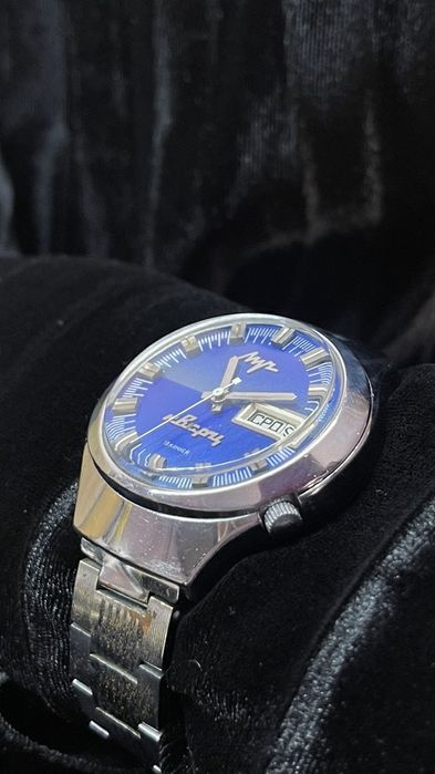 Часы Луч 18 камней 3055 каменів кварц винтаж  вінтаж часи електронні