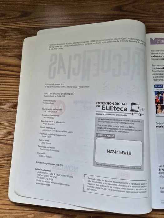 Książka do hiszpańskiego Frecuencias A1.1