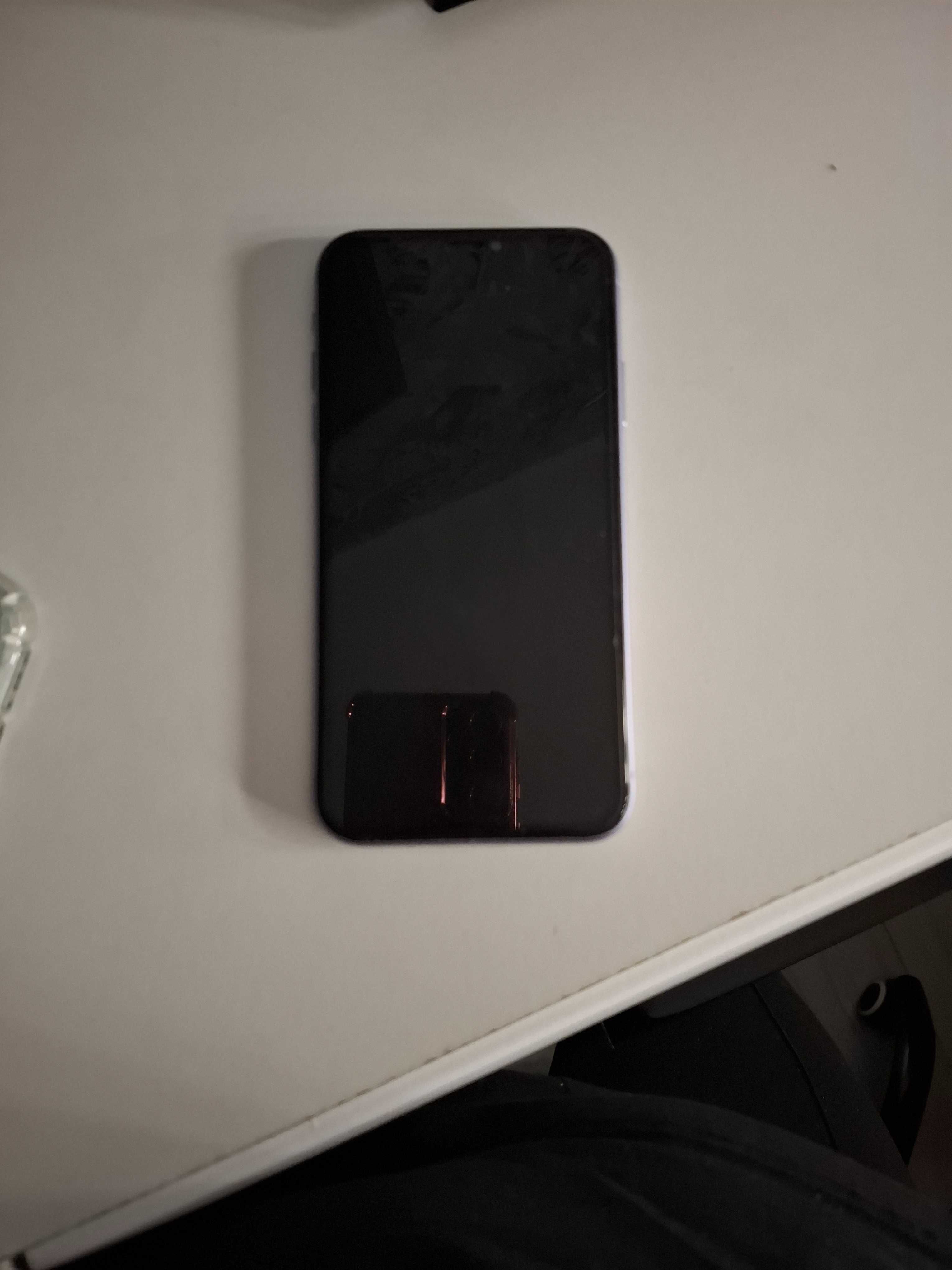 Iphone 11 128gb w dobrym stanie
