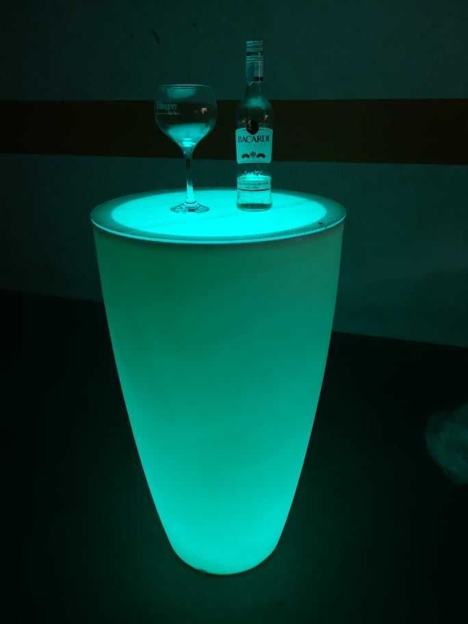 Mesa iluminada com rgb