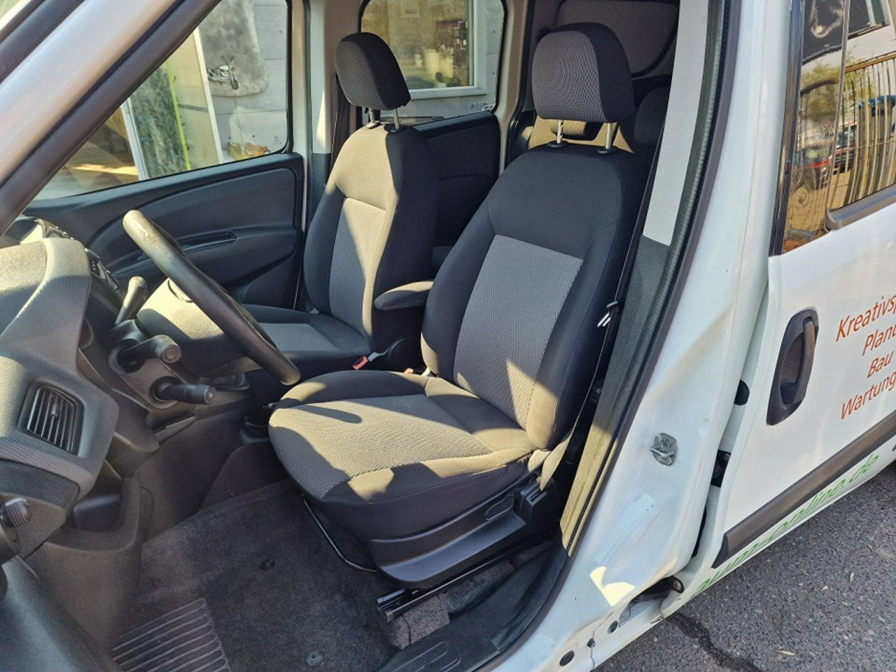 Fiat Doblo 1.3 MultiJet 90 KM, Klima Automatyczna, Bluetooth, Isofix, Komputer