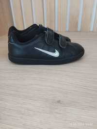 Nike czarne rozmiar 26,5