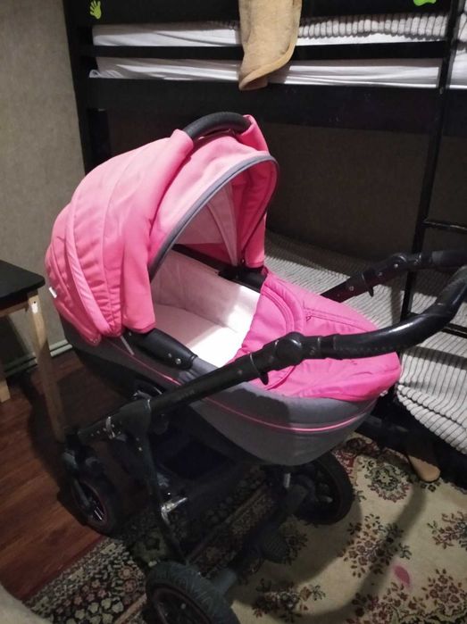 Продам коляску Adamex 2в1