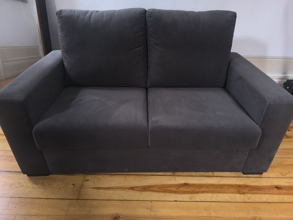 Sofá 2 lugares novo usado poucas vezes
