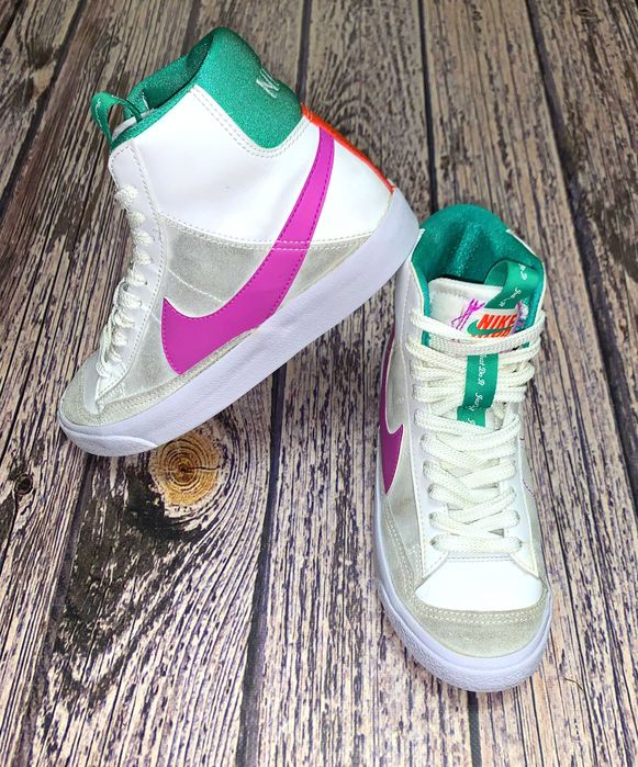 Демисезонные хайтопы Nike для девочки, размер 34 (22,5 см)