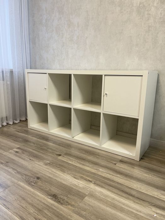 Стелаж Ikea Kallax 8 комірок