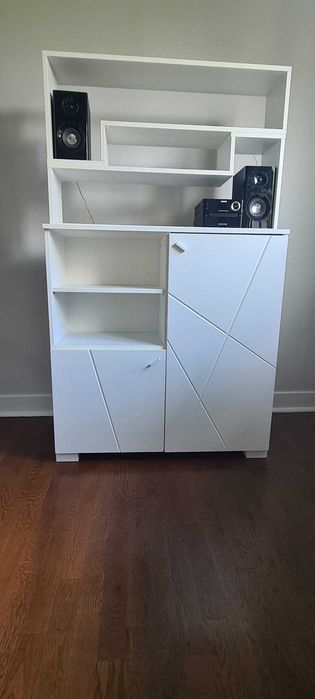 Szafka z półkami do oddania