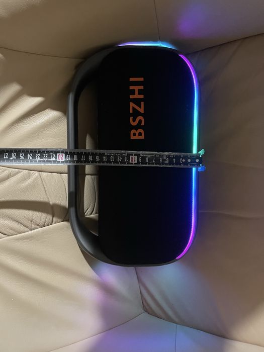 Блютуз колонка.