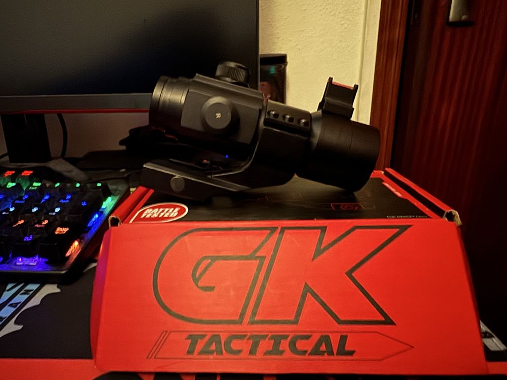 Red dot GK Tactical
