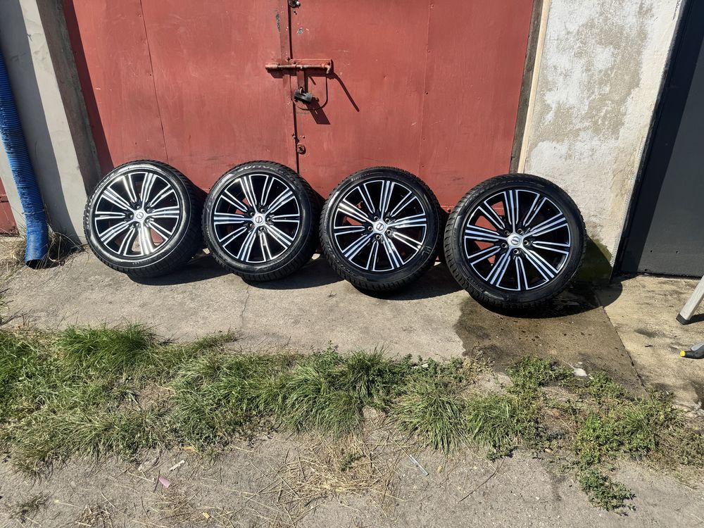 Volvo s60 v60 s90 v90 R-design zimowki 18 cali