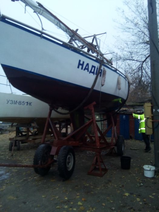 Продам парусную яхту