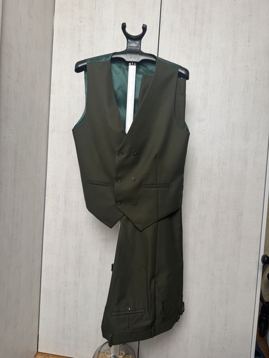 Чоловічий костюм ADO, розмір 52 (трійка)