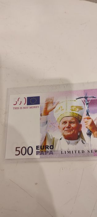 500 € banknot Jan Paweł II numer 262