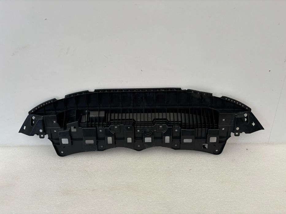 Toyota Yaris Cross 20- płyta osłona pod zderzak zderzaka przód dolna