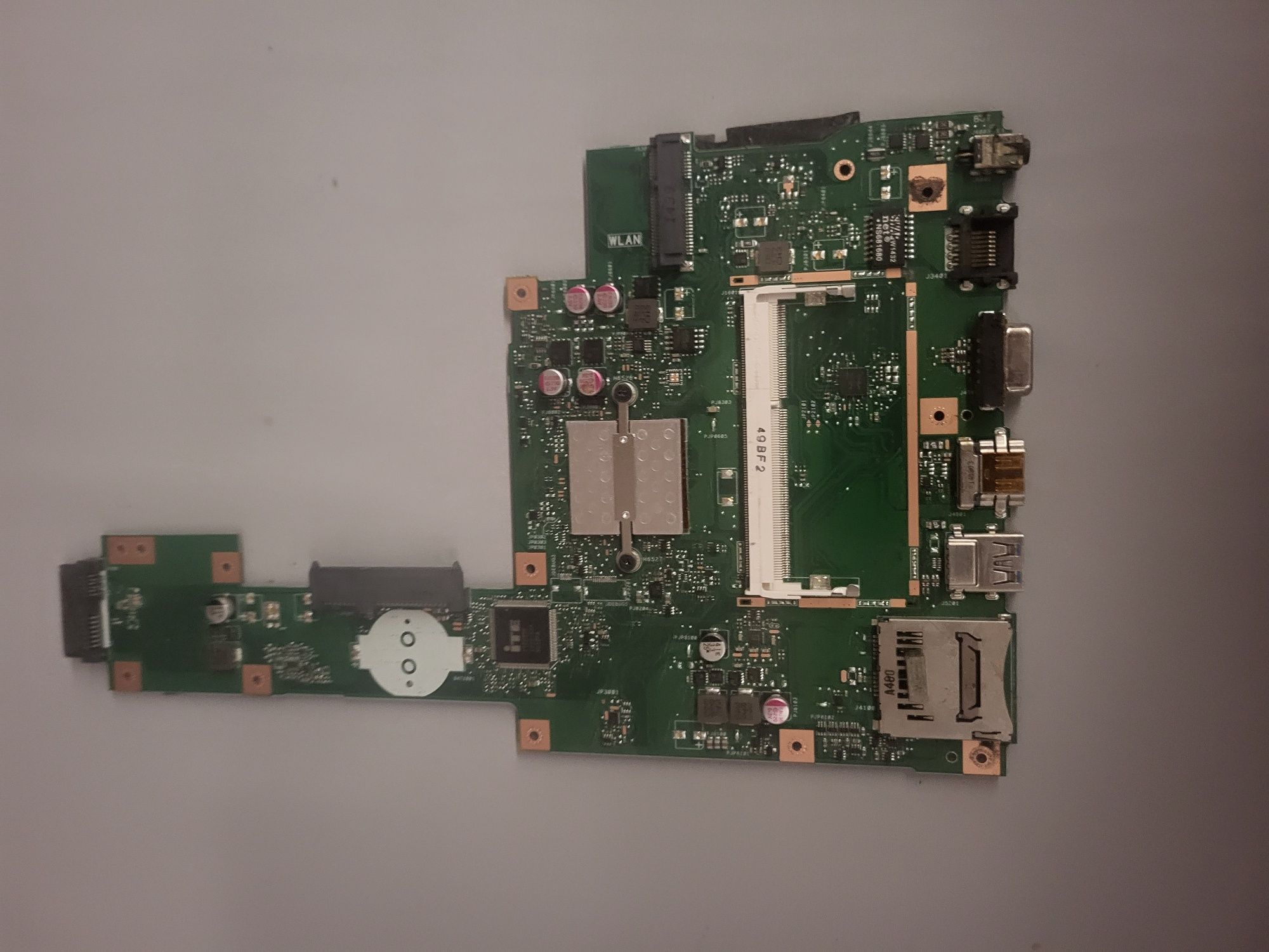 Sprzedam Płytę główna z procesorem do laptopa Asus F553M.