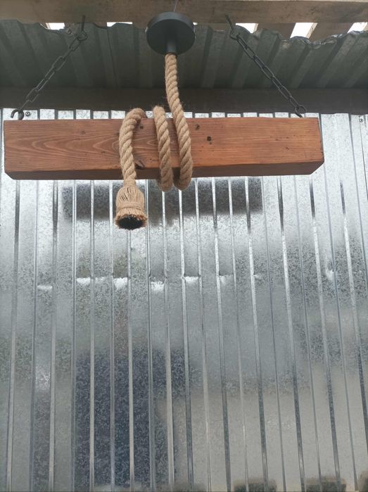 Kompozycje nagrobne PREMIUM   i żyrandole rustykalne dowóz