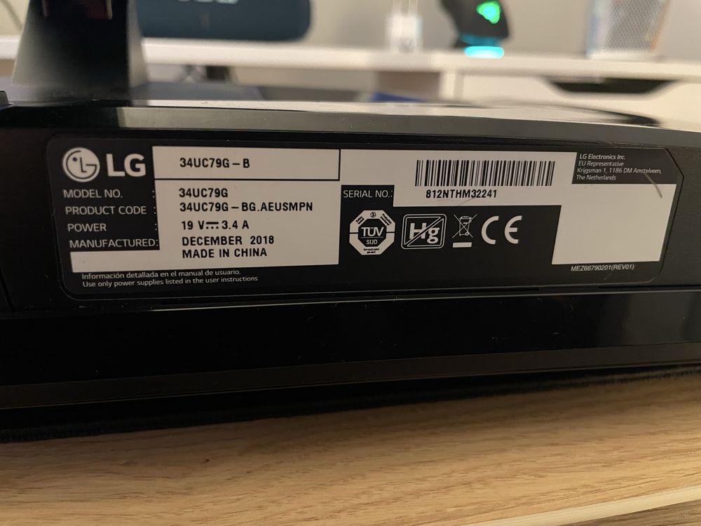 Monitor LG 34UC79G