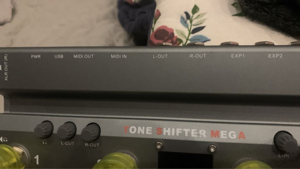 MeloAudio ToneShifter Mega  interfejs i kontroler - gitara, bas, synth