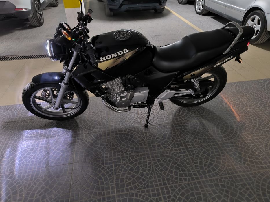 Honda CB 500 de 1996 com 76km Setubal