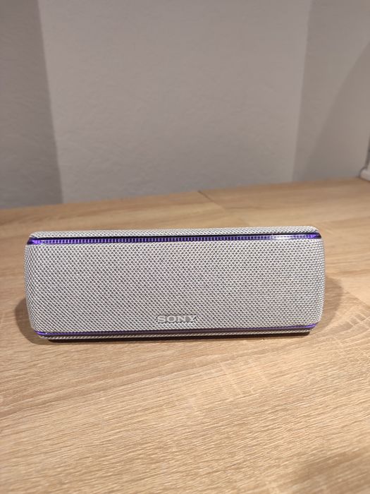 Колонка Sony SRS-XB31.