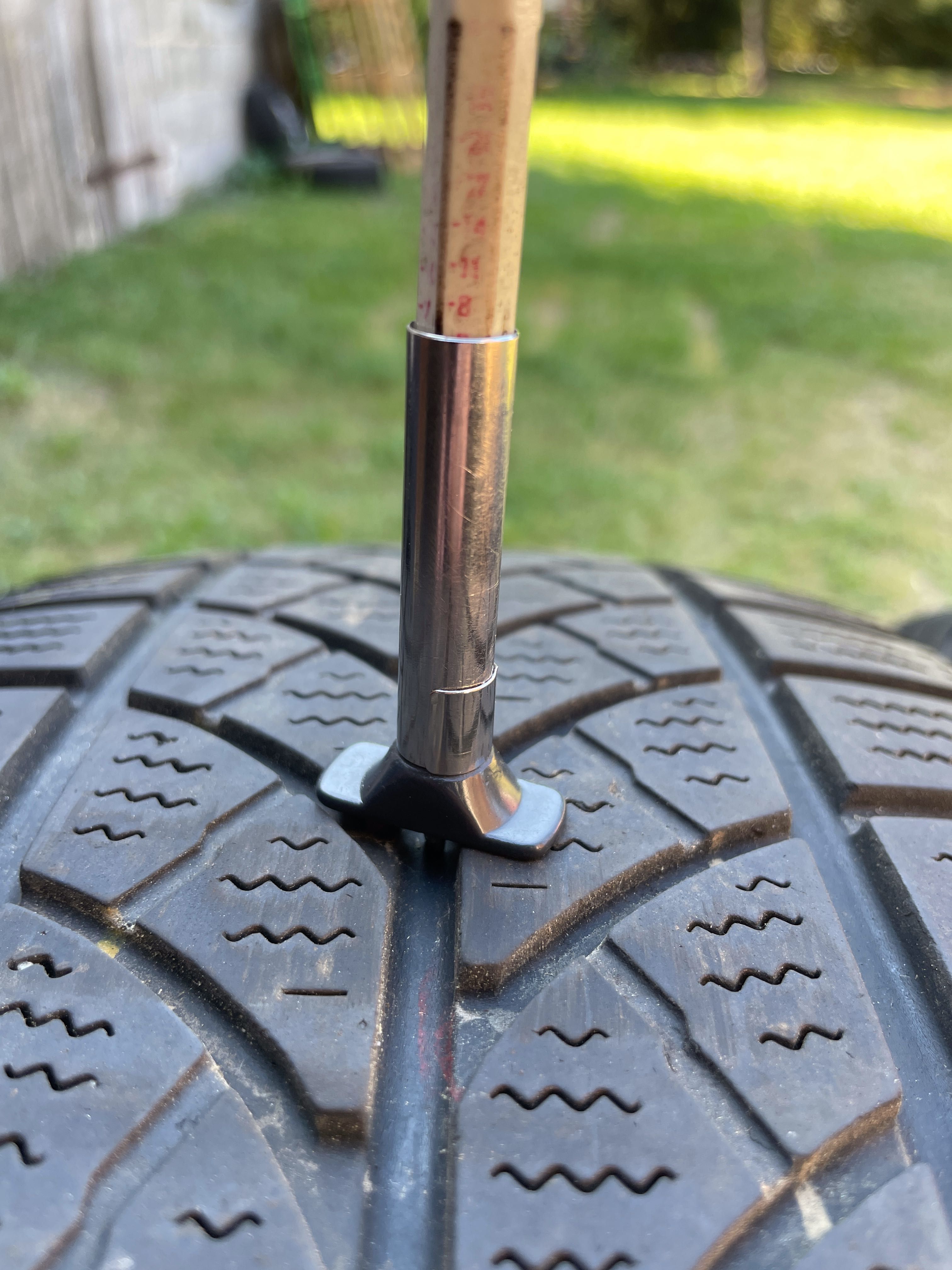 Okazja opony zimowe 215/65R16C Bridgestone BLIZZAK LM-18C