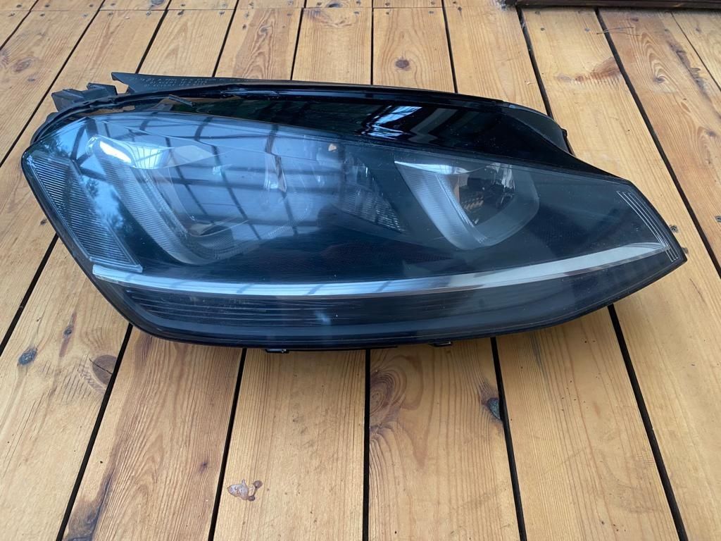 Lampa Golf 7  VII prawy przód 2014 BI XENON