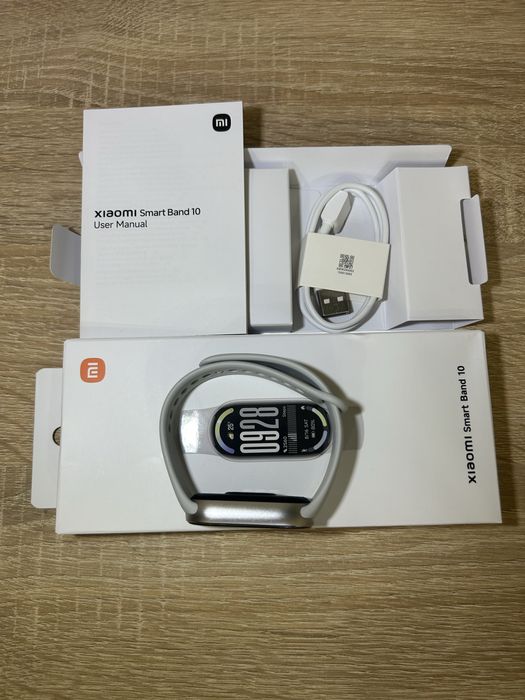 Новий фітнес-браслет Xiaomi Smart Band 10 Silver Глобальна версія