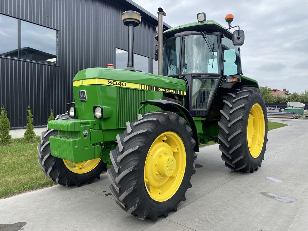 Ciągnik JOHN DEERE 3040 - 6 cylindrów 90KM - Super stan