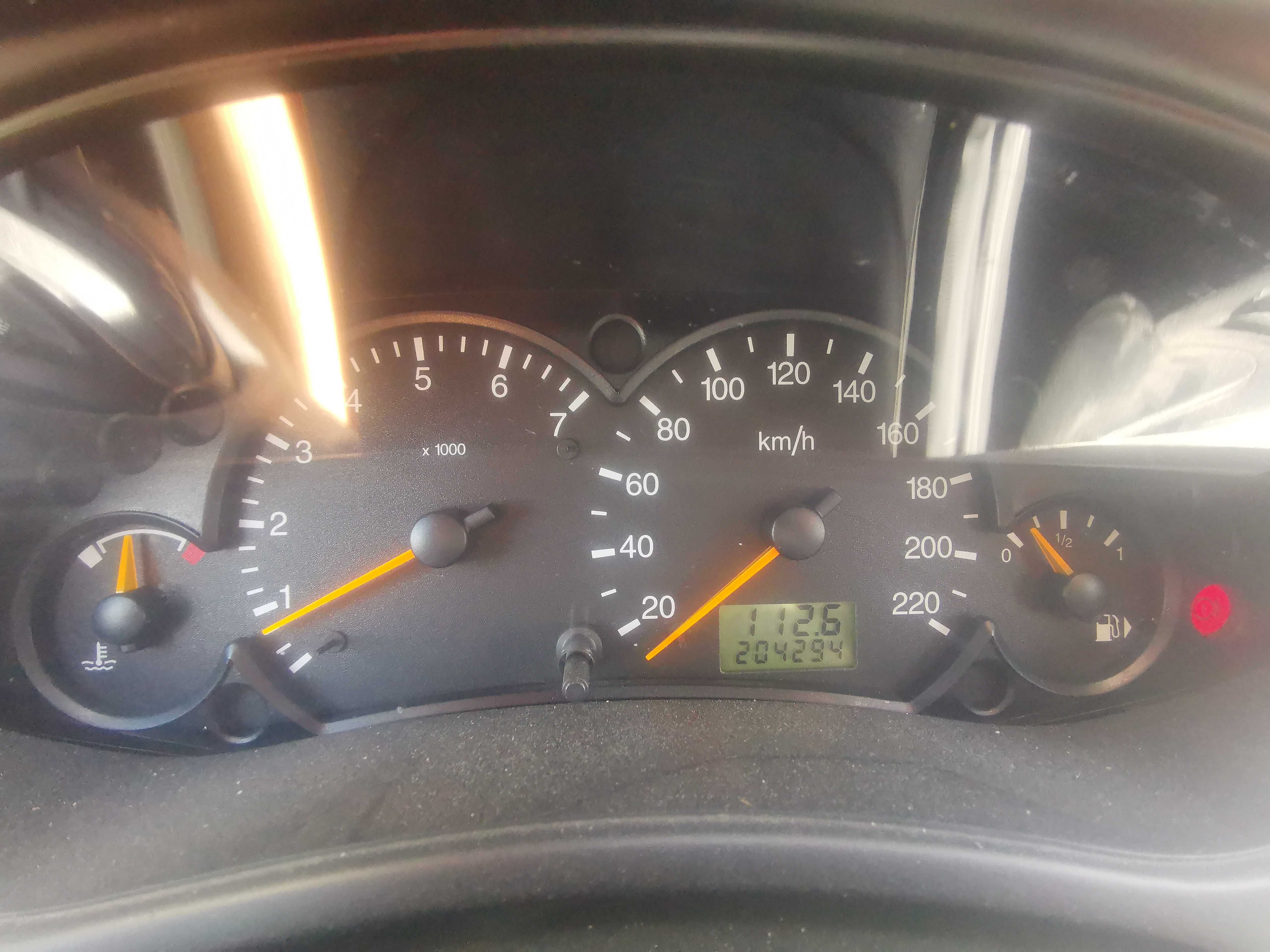 Vendo bom preço e tudo a funcionar!